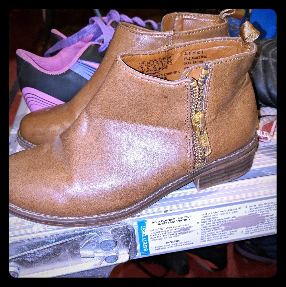 Gap size 13 booties